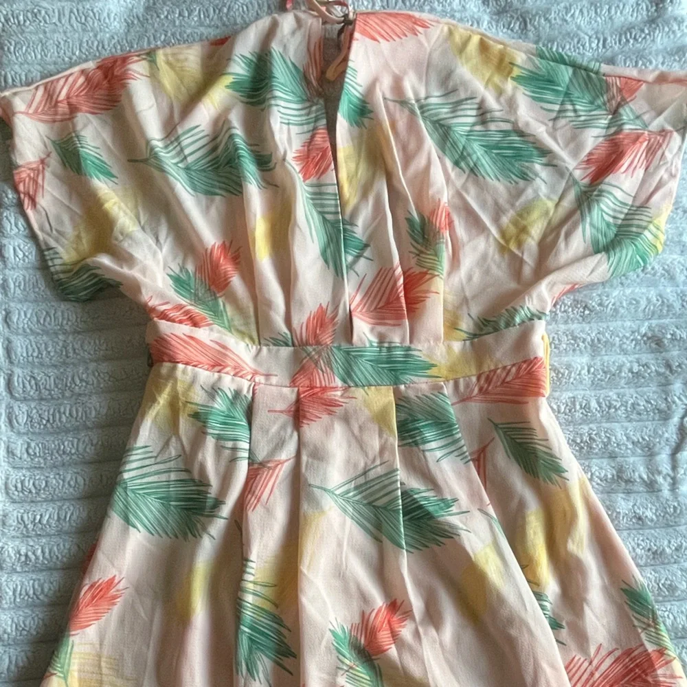 Women’s Floral Sundress - Picture 3 of 3